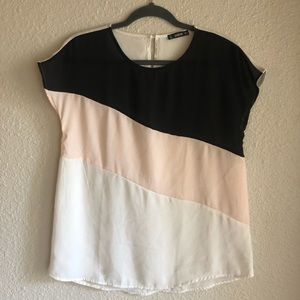 ⭐️ Sheer Block Pattern Top